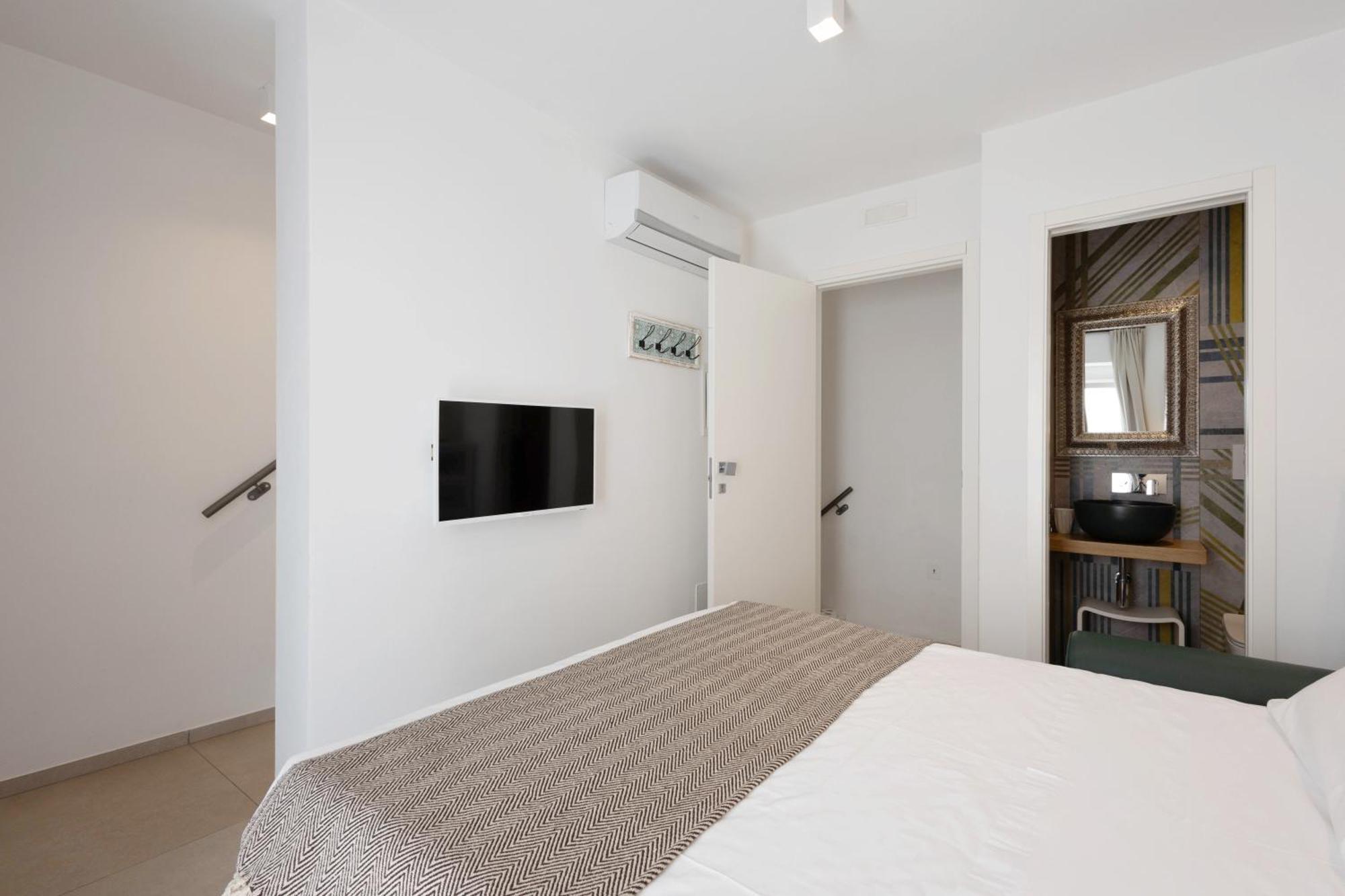 Wepuglia - Vista Cattedrale Hotel โมโนโปลี ภายนอก รูปภาพ